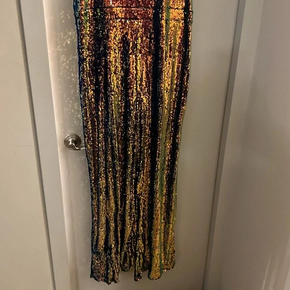 NWT stunning sequins jumpsuit - Picture 7 of 13
